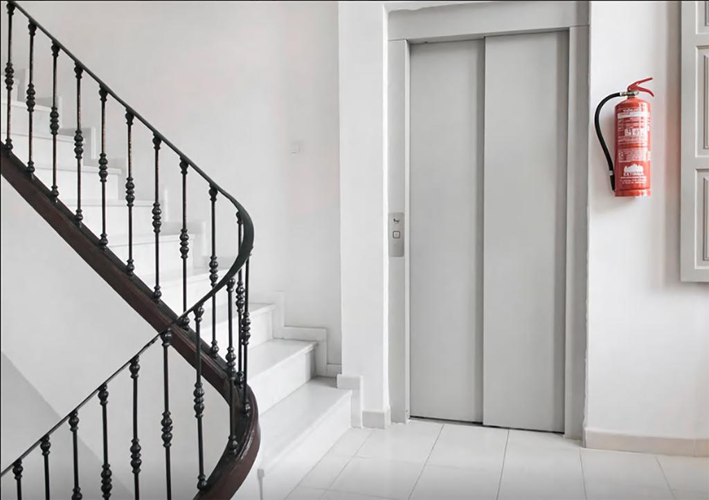 Malama Apartamentos Turisticos マラガ エクステリア 写真